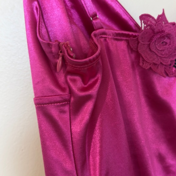 HELLO MOLLY MAGNETIC CONNECTION SATIN MINI DRESS PINK Size Large (8) NWT - Picture 9 of 12